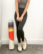 Load image into Gallery viewer, High-Rise Oasis Legging